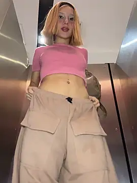 Snapshot of SweetBunnyGF chatting on November 28, 2025, 11:49 pm SweetBunnyGF online show from November 28, 2025, 11:49 pm