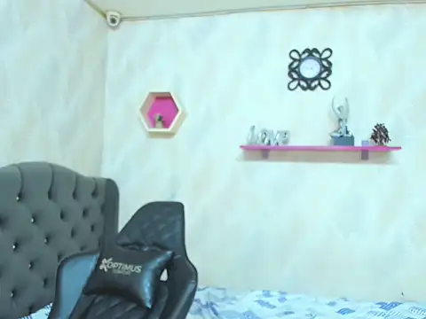 lilith sexy19 online show from February 5, 2026, 4:41 am