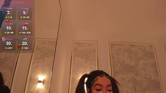 Snapshot of doll_eyees_ chatting on October 9, 2025, 2:23 am doll eyees online show from October 9, 2025, 2:23 am