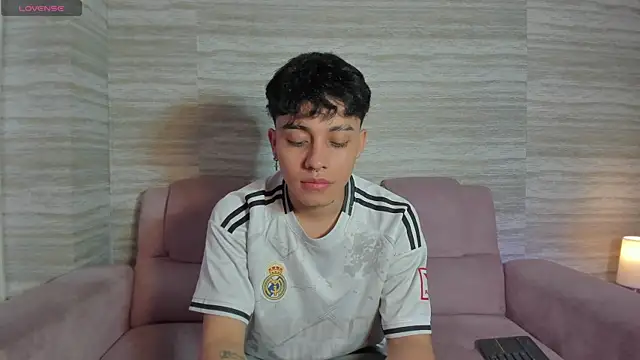 Dani rivass online show from December 14, 2025, 11:38 am