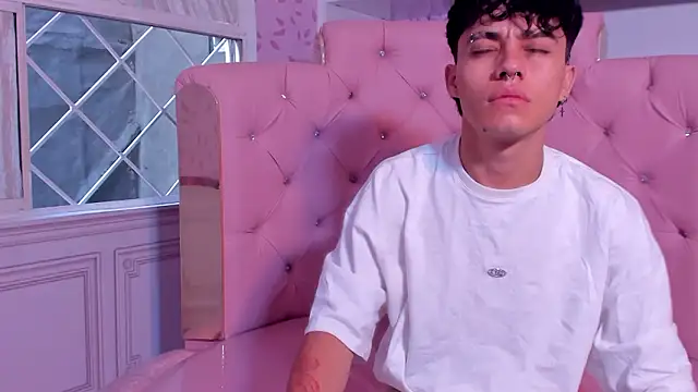 Dani rivass online show from March 20, 2026, 11:33 am