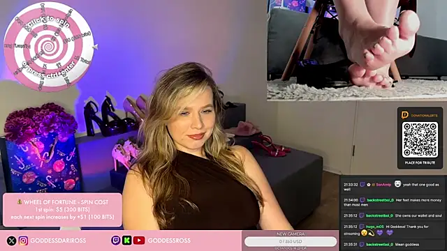 Snapshot of GoddessRoss chatting on December 15, 2025, 6:36 pm GoddessRoss online show from December 15, 2025, 6:36 pm