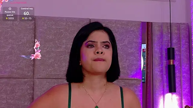 Martina-Roberts- online show from October 15, 2025, 4:55 am