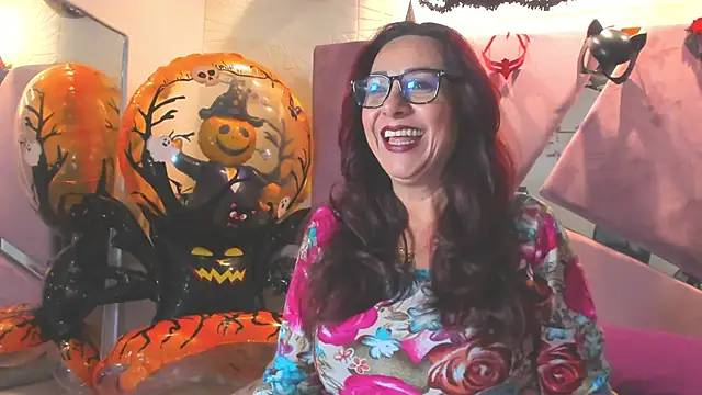 Madame Angelic  online show from October 19, 2025, 5:43 am