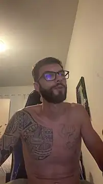 Snapshot of Leonsouzaof chatting on February 11, 2026, 2:33 am Leonsouzaof online show from February 11, 2026, 2:33 am