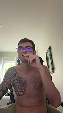 Snapshot of Leonsouzaof chatting on February 14, 2026, 3:23 pm Leonsouzaof online show from February 14, 2026, 3:23 pm