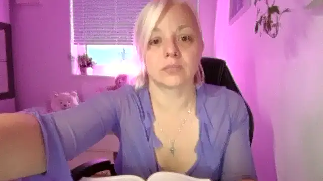 Snapshot of Linsy_Kim chatting on November 20, 2025, 6:36 am Linsy Kim online show from November 20, 2025, 6:36 am