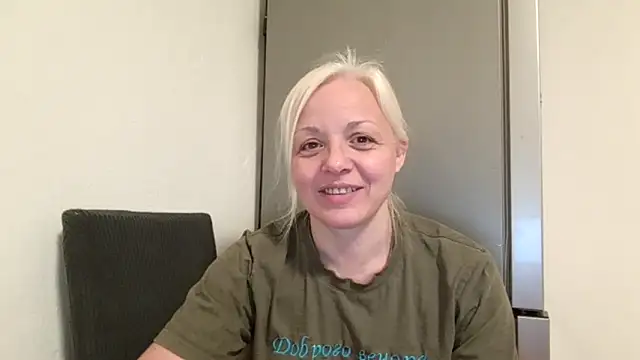 Linsy Kim online show from April 30, 2026, 8:57 pm