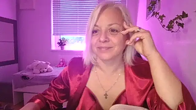 Snapshot of Linsy_Kim chatting on December 5, 2025, 6:56 am Linsy Kim online show from December 5, 2025, 6:56 am