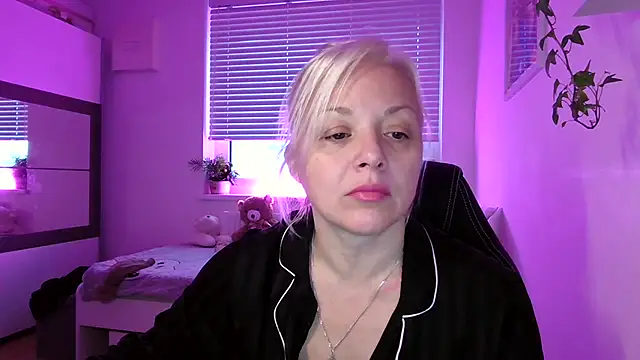 Snapshot of Linsy_Kim chatting on November 27, 2025, 6:47 am Linsy Kim online show from November 27, 2025, 6:47 am