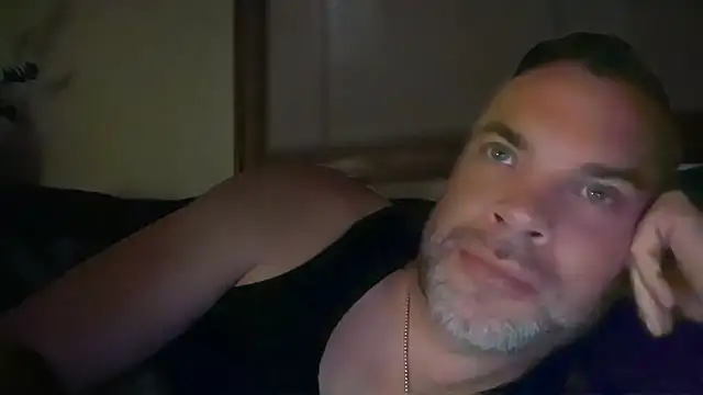 Snapshot of Ty_lerDavid chatting on April 8, 2026, 7:10 am Ty lerDavid online show from April 8, 2026, 7:10 am