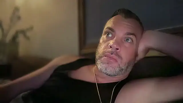 Snapshot of Ty_lerDavid chatting on April 10, 2026, 6:42 am Ty lerDavid online show from April 10, 2026, 6:42 am