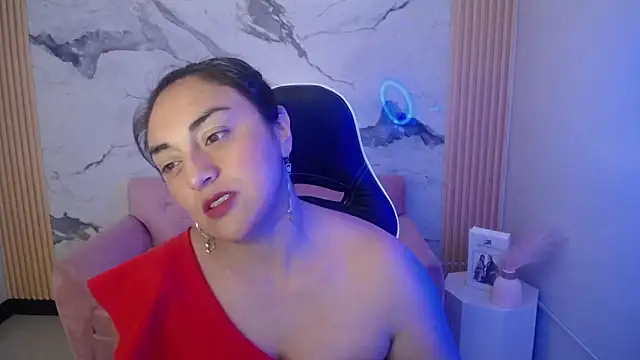 Snapshot of tamara_ch1 chatting on November 8, 2025, 2:59 am tamara ch1 online show from November 8, 2025, 2:59 am