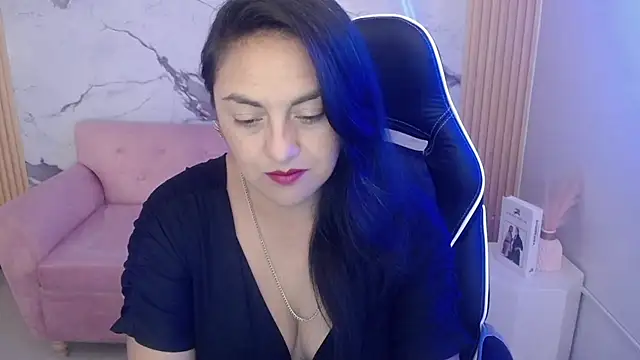 Snapshot of tamara_ch1 chatting on November 29, 2025, 3:50 am tamara ch1 online show from November 29, 2025, 3:50 am