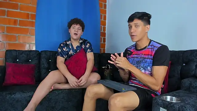 Robertmiller21 online show from November 30, 2025, 8:20 pm