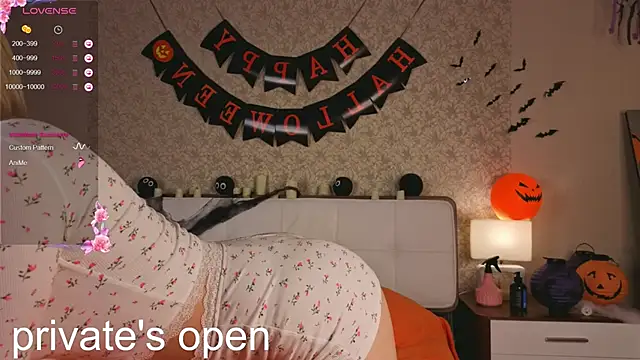 Snapshot of Brittney_Shaw chatting on November 1, 2025, 2:11 pm Brittney Shaw online show from November 1, 2025, 2:11 pm