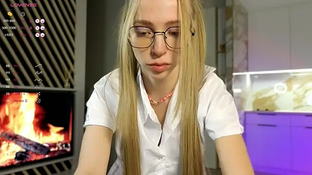 Snapshot of BritaKiss chatting on September 12, 2025, 2:12 am BritaKiss online show from September 12, 2025, 2:12 am