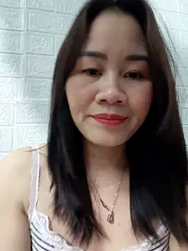 Snapshot of Singlemom69x chatting on November 27, 2025, 2:39 pm Singlemom69x online show from November 27, 2025, 2:39 pm