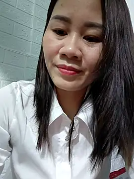 Snapshot of Singlemom69x chatting on November 1, 2025, 2:11 pm Singlemom69x online show from November 1, 2025, 2:11 pm