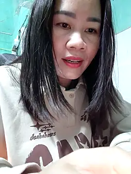 Snapshot of Singlemom69x chatting on November 20, 2025, 2:01 am Singlemom69x online show from November 20, 2025, 2:01 am