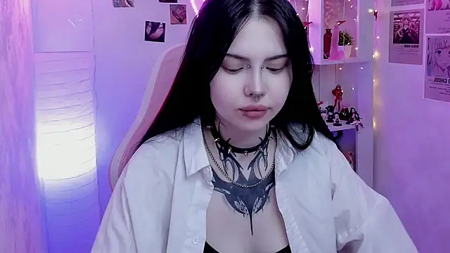 Morana Batt online show from May 1, 2026, 1:54 am