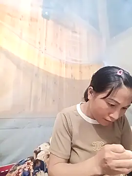 YAYAA-502 online show from October 7, 2025, 1:01 pm