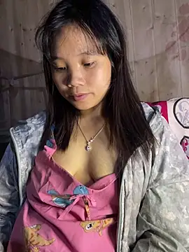 Ngoc-bbi online show from October 24, 2025, 4:39 pm