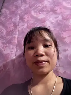 Ngoc-bbi online show from April 20, 2026, 1:45 pm