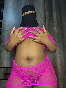 Snapshot of Ebony_Warlock_ chatting on June 30, 2026, 6:35 am Ebony Warlock online show from June 30, 2026, 6:35 am