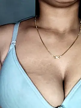 Snapshot of Savita2310 chatting on November 28, 2025, 8:09 pm Savita2310 online show from November 28, 2025, 8:09 pm