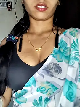 Snapshot of Savita2310 chatting on December 14, 2025, 8:09 am Savita2310 online show from December 14, 2025, 8:09 am