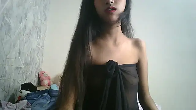 lily 9900 online show from December 22, 2025, 7:25 pm