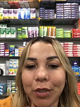 Snapshot of imoly99 chatting on October 8, 2025, 8:20 pm imoly99 online show from October 8, 2025, 8:20 pm