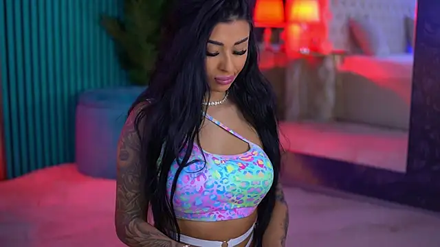 ArabellaPosh online show from December 19, 2025, 5:54 am