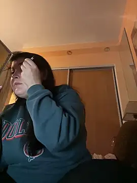 Snapshot of DazzzlingDame chatting on October 10, 2025, 2:18 pm DazzzlingDame online show from October 10, 2025, 2:18 pm