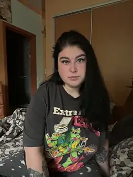 Snapshot of DazzzlingDame chatting on October 25, 2025, 6:23 am DazzzlingDame online show from October 25, 2025, 6:23 am