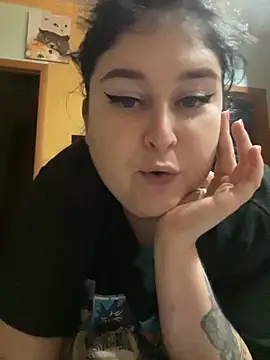 Snapshot of DazzzlingDame chatting on November 10, 2025, 8:03 pm DazzzlingDame online show from November 10, 2025, 8:03 pm