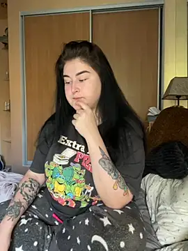 Snapshot of DazzzlingDame chatting on September 13, 2025, 2:06 pm DazzzlingDame online show from September 13, 2025, 2:06 pm