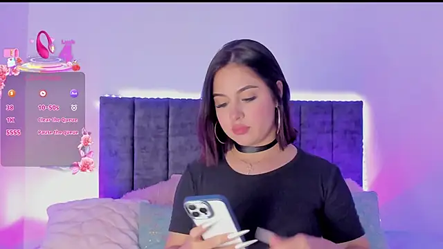 Snapshot of AnaLevii chatting on September 15, 2025, 12:55 am AnaLevii online show from September 15, 2025, 12:55 am