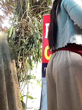 Snapshot of Clara8899 chatting on January 8, 2026, 1:00 am Clara8899 online show from January 8, 2026, 1:00 am