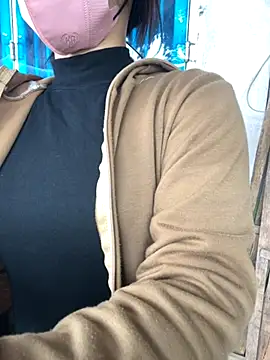 Snapshot of Clara8899 chatting on October 27, 2025, 1:06 am Clara8899 online show from October 27, 2025, 1:06 am