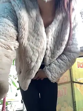 Snapshot of Clara8899 chatting on November 21, 2025, 1:15 am Clara8899 online show from November 21, 2025, 1:15 am