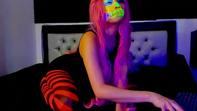 Snapshot of Akalidemon chatting on October 27, 2025, 4:02 am Akalidemon online show from October 27, 2025, 4:02 am