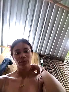 Snapshot of dulcelatin21 chatting on November 24, 2025, 3:45 pm dulcelatin21 online show from November 24, 2025, 3:45 pm