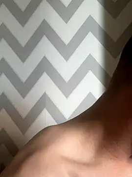 Snapshot of Seriy43 chatting on November 22, 2025, 1:10 pm Seriy43 online show from November 22, 2025, 1:10 pm