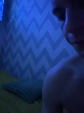 Snapshot of Seriy43 chatting on November 2, 2025, 11:43 pm Seriy43 online show from November 2, 2025, 11:43 pm