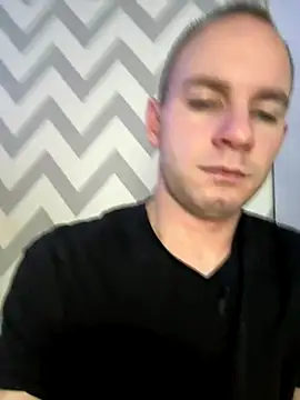 Snapshot of Seriy43 chatting on December 4, 2025, 8:35 am Seriy43 online show from December 4, 2025, 8:35 am