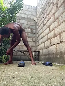 Makemecum634941 online show from December 18, 2025, 9:14 am