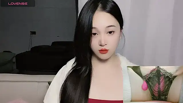 woaiqinqin online show from December 5, 2025, 3:54 pm