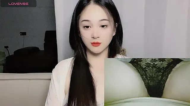 woaiqinqin online show from October 18, 2025, 4:09 pm